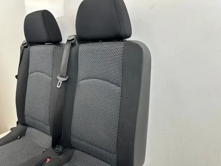 Mercedes-Benz Vito Viano W639 (2003 - 2010) Второй ряд сидений — фото 11
