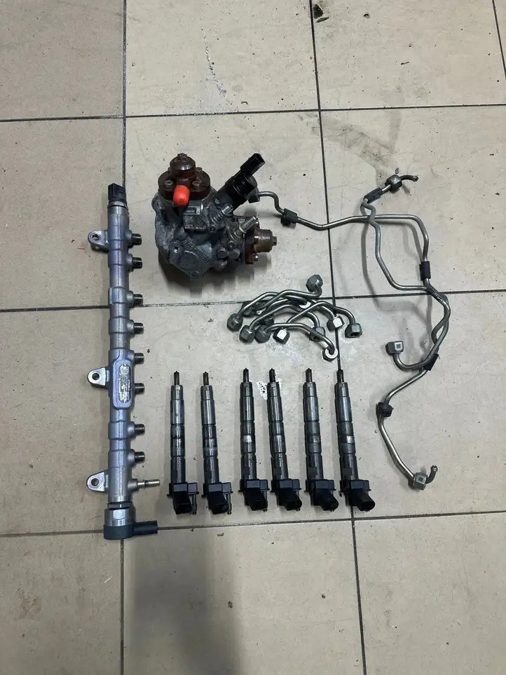 BMW 7 G11 G12 (2015 - 2022) 0445010819 Комплект системы впрыска — фото 1