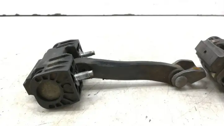 Opel Astra H (2004 - 2009) Ограничитель задней двери — фото 8