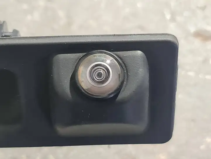 BMW X5 F15 (2013 - 2017) 7568401 Ручка крышки багажника — фото 8