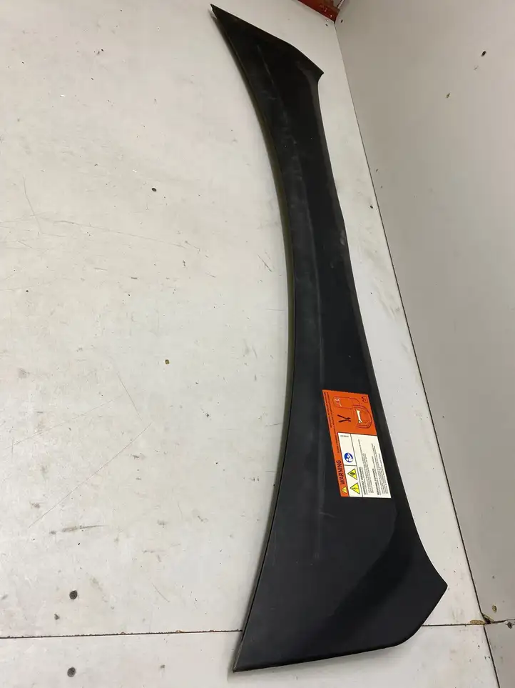 Tesla Model X (2015 - 2021) 103624100F Жабо стеклоочистителей — фото 5