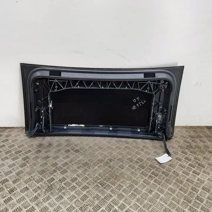 Tesla Model X (2015 - 2021) 102878300I Стекло задней двери — фото 2