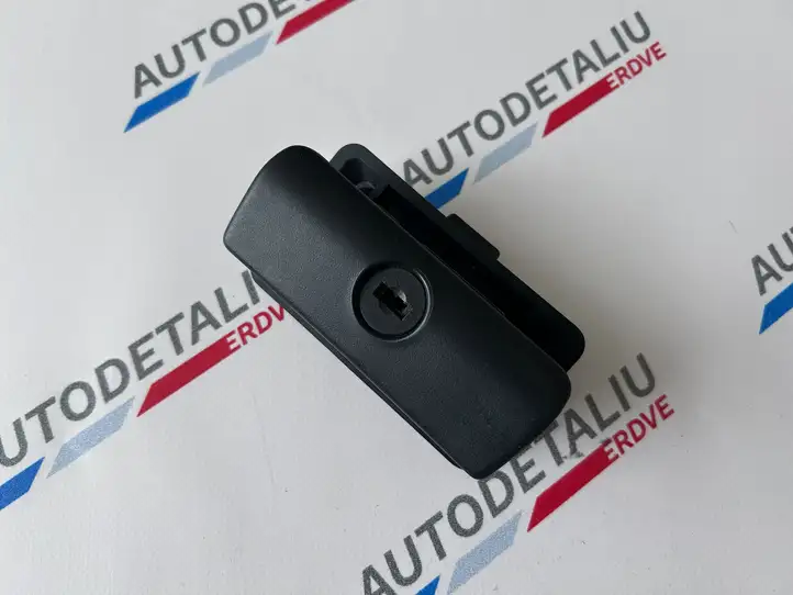 BMW 3 E92 E93 (2005 - 2014) 8163018 Ручка бардачка — фото 6