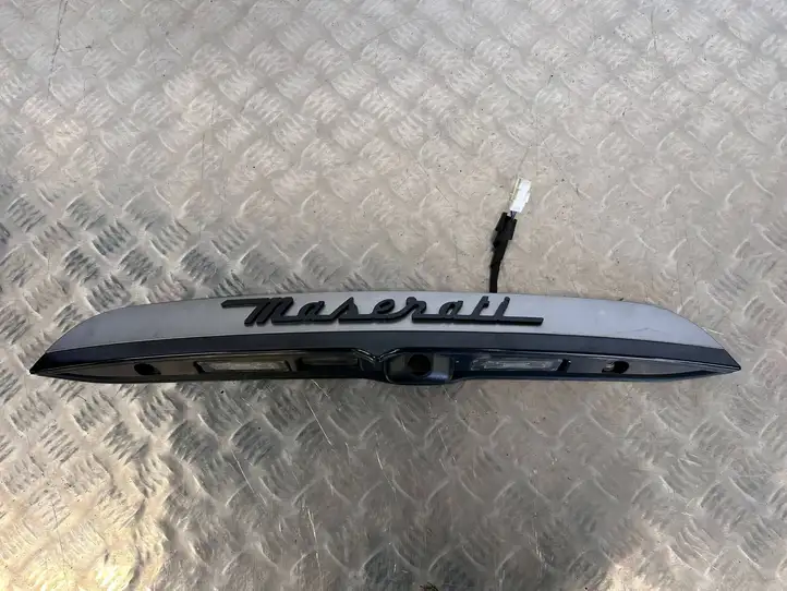 Maserati Ghibli (2017 - ) 670126332 Подсветка номера — фото 1