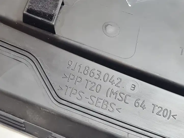 Porsche Taycan 9J1 (2019 - ) 9J1863042B Крышка — фото 4