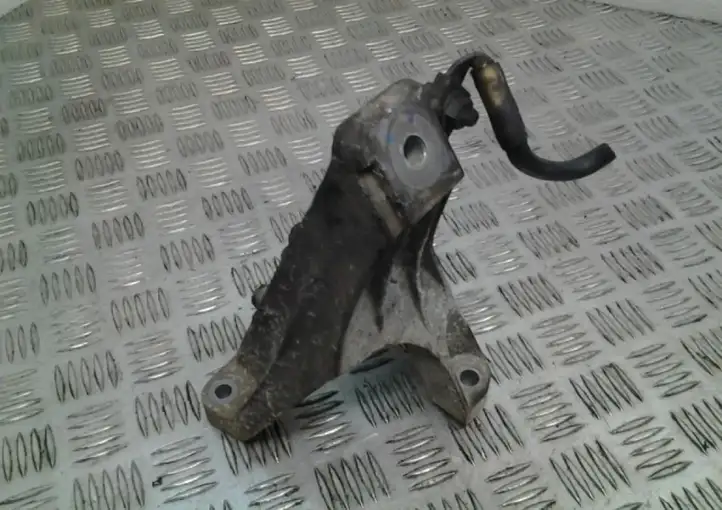 Audi A6 S6 C6 4F (2004 - 2008) 4F0199308P Кронштейн двигателя — фото 3