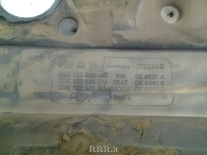 Skoda Octavia Mk2 (1Z) (2004 - 2013) 038103925BQ Крышка двигателя декоративная — фото 4