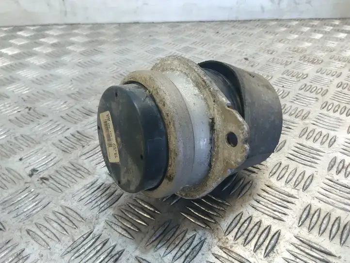 Volkswagen Touareg I (2002 - 2010) 7L6199131C Опора двигателя — фото 1