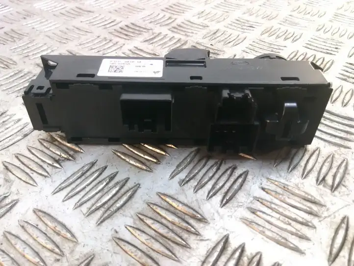Ford Focus (2015 - 2019) DT1T14A132GB Блок кнопок стеклоподъемников — фото 2