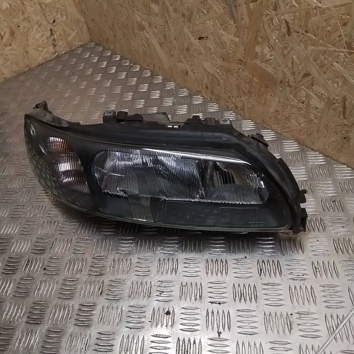 Volvo V70 (2000 - 2004) 89007908 Передняя фара — фото 2