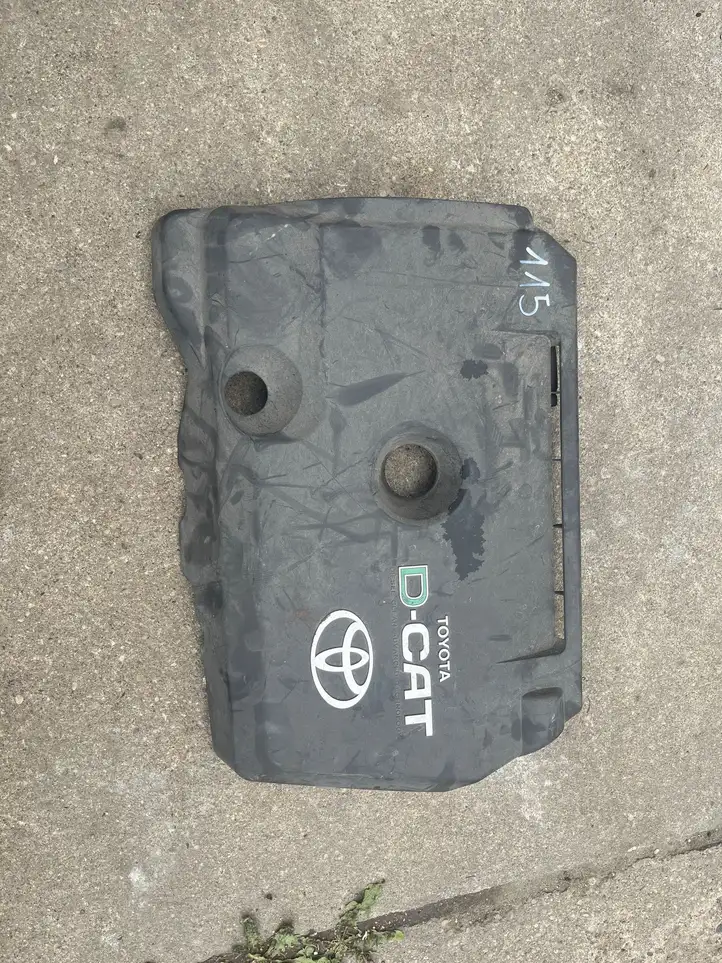 Toyota RAV 4 (XA30) (2006 - 2016) Крышка двигателя декоративная — фото 1