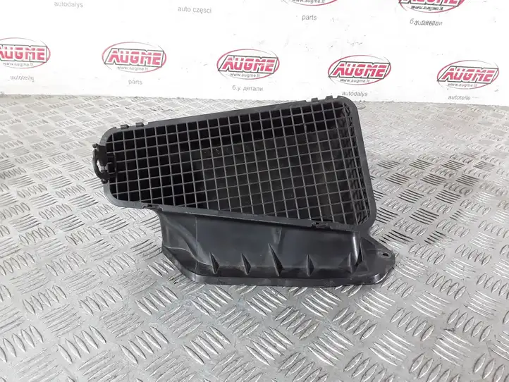 Audi A4 S4 B8 8K (2011 - 2015) 8K1819904 Детали воздухозаборника — фото 1