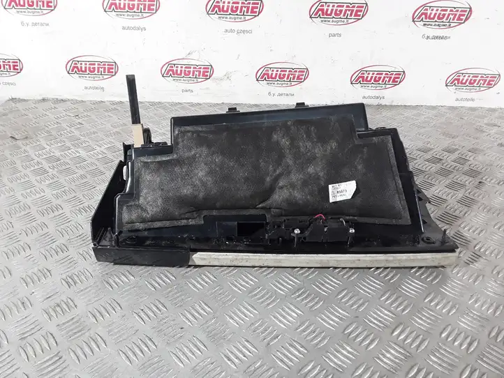 Land Rover Range Rover L322 (2009 - 2012) AH4214K016BB Вещевой ящик — фото 8