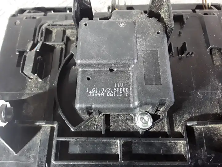 Mercedes-Benz E W211 (2002 - 2009) A2116800552 Другие включатели / ручки/ переключатели — фото 4