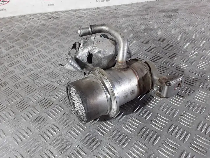 Volkswagen Tiguan (2016 - 2020) 04L131512 Охладитель клапана EGR — фото 7