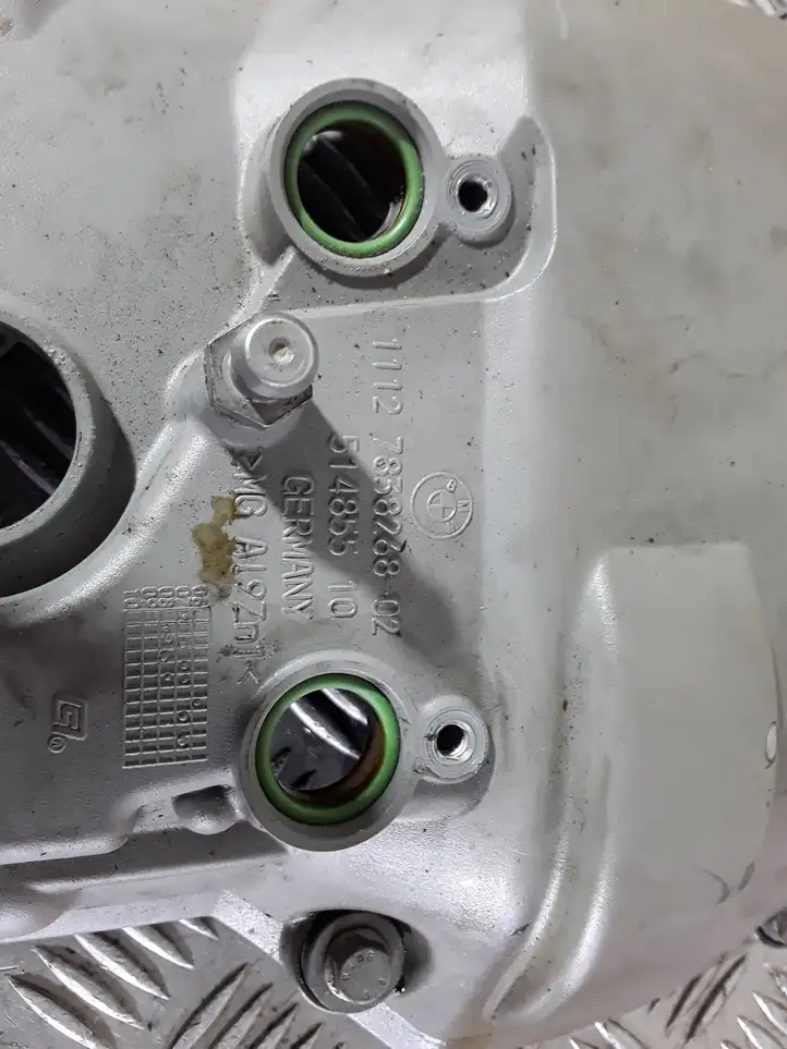 BMW M3 E92 (2007 - 2013) 1112783856401 Крышка головки блока цилиндров — фото 3