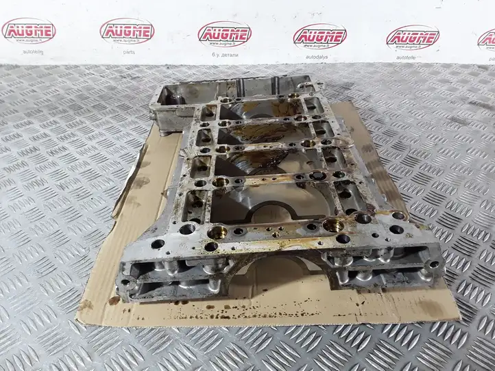 BMW M3 E92 (2007 - 2013) 7837647 Блок двигателя — фото 2