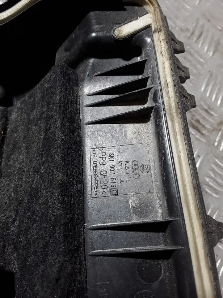 Audi A4 S4 B8 8K (2011 - 2015) 8K1907613 Крышка ящика предохранителей — фото 6