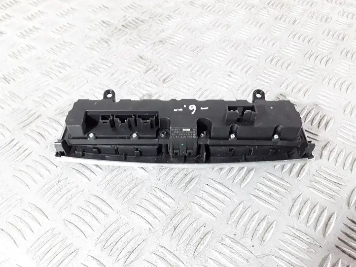 Mercedes-Benz C W203 (2000 - 2007) 2038707610 Другие включатели / ручки/ переключатели — фото 2