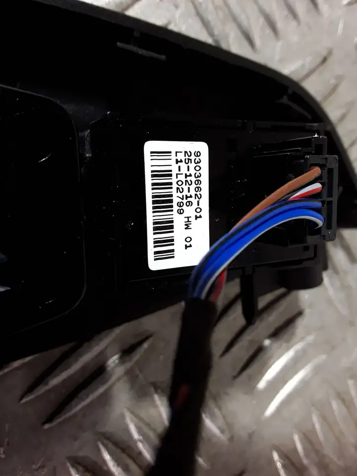 BMW X3 F25 (2010 - 2017) 936210701 Блок кнопок стеклоподъемников — фото 2
