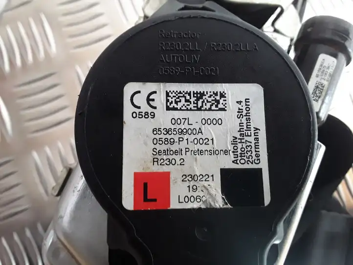 Skoda Enyaq iV (2020 - ) 5LA857705ERAA Передний ремень безопасности — фото 12