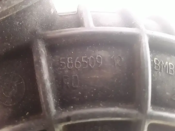 BMW 1 F20 F21 (2011 - 2019) 58650910 Трубка подачи воздуха — фото 2
