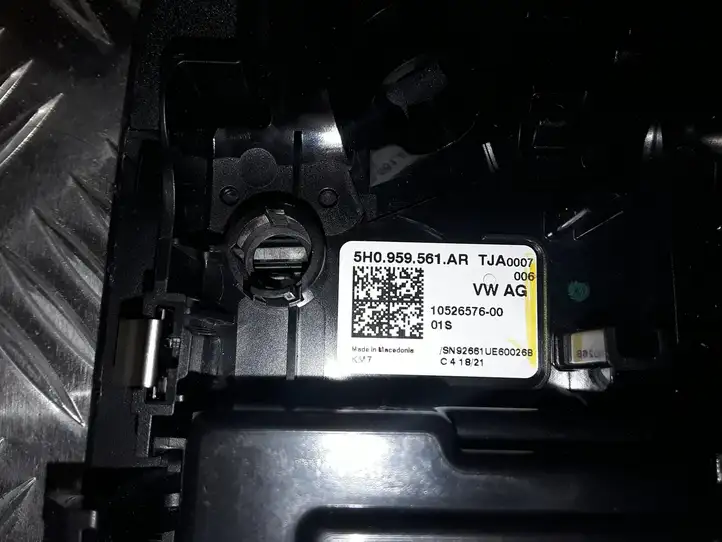 Volkswagen ID.3 (2019 - ) 5H0959561AR Передняя подсветка — фото 8