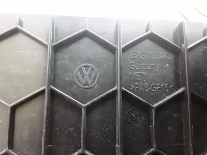 Volkswagen ID.3 (2019 - ) 1EA971394A Кронштейн переднего подкрылка — фото 2