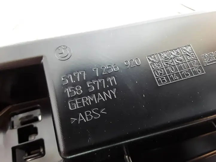 BMW 3 F30 F35 F31 (2012 - 2018) 51777256920 Обшивка порога — фото 2