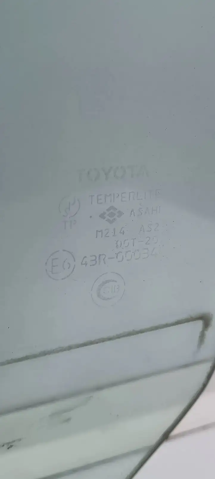 Toyota Land Cruiser (J100) (1998 - 2007) 43R00034 Стекло задней двери — фото 2