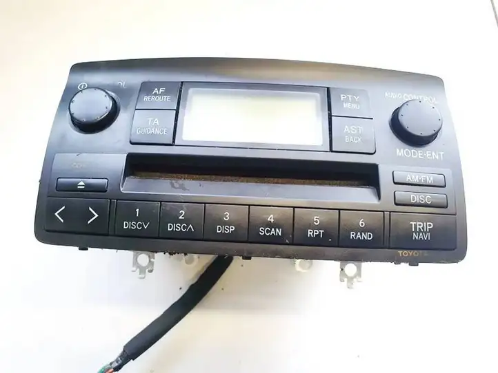 Toyota Corolla E120 E130 (2000 - 2004) 8612002260 Магнитола / мультимедийная система — фото 1