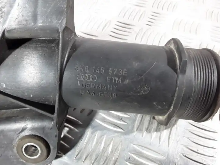 Audi A4 S4 B8 8K (2007 - 2011) 8K0145673E Детали воздухозаборника — фото 3