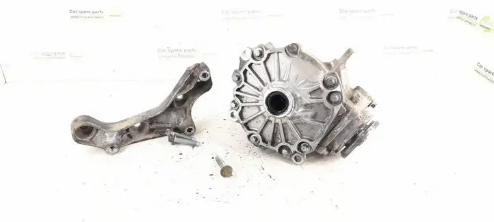 Mercedes-Benz C W204 (2007 - 2014)   Передний редуктор