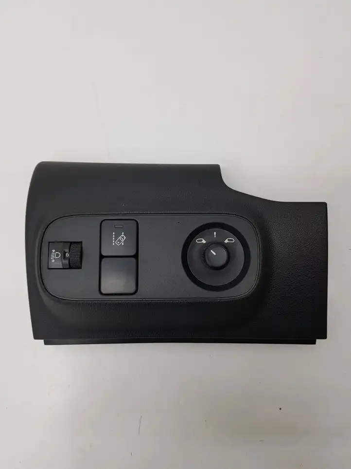 Citroen C3 (2016 - ) 9812848877 Накладка кнопки регулировки зеркал — фото 1