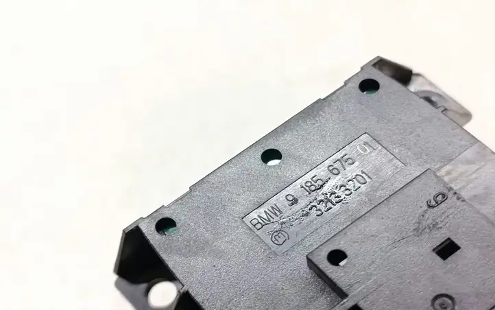 BMW 3 E92 E93 (2005 - 2014) 9185675 Кнопка управления крышей — фото 3