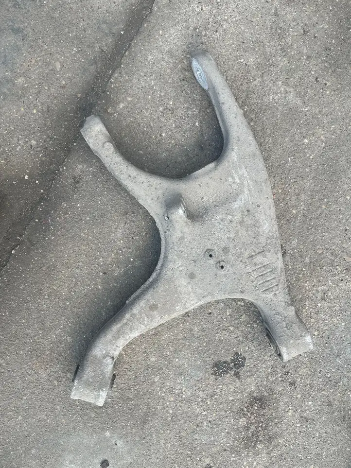 Audi A4 (2007 - 2011)   Вилы