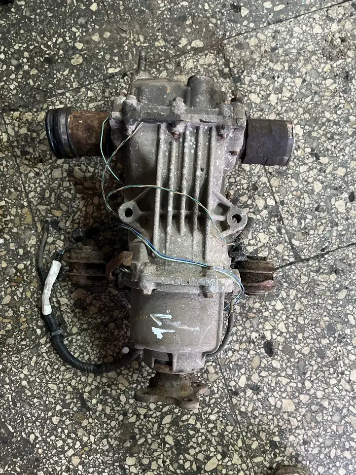 Nissan X-Trail T30 (2001 - 2007)   Задний редуктор