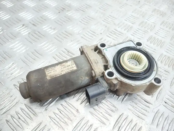 Land Rover Discovery 3 - LR3 (2004 - 2009) 0130008508 Электродвигатель раздаточной коробки — фото 1