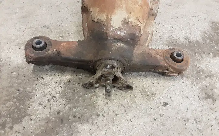 Lexus IS 220 (2005 - 2010)   Задний редуктор