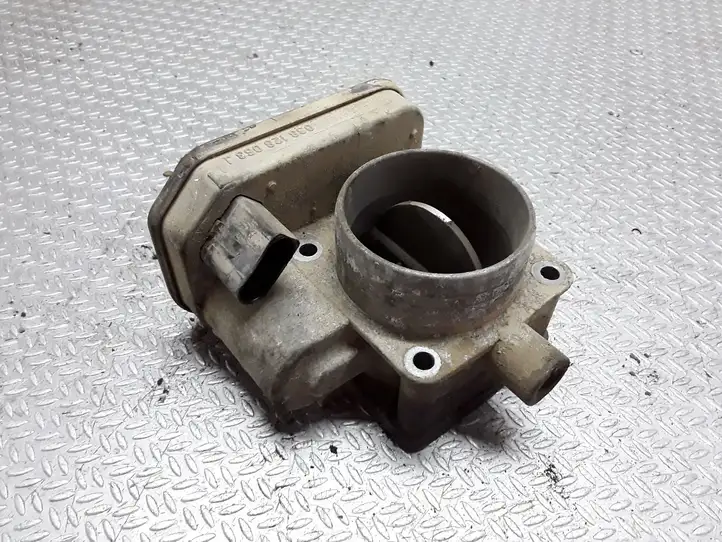 Volkswagen Polo (2001 - 2005) 038128063J Дроссельная заслонка — фото 1