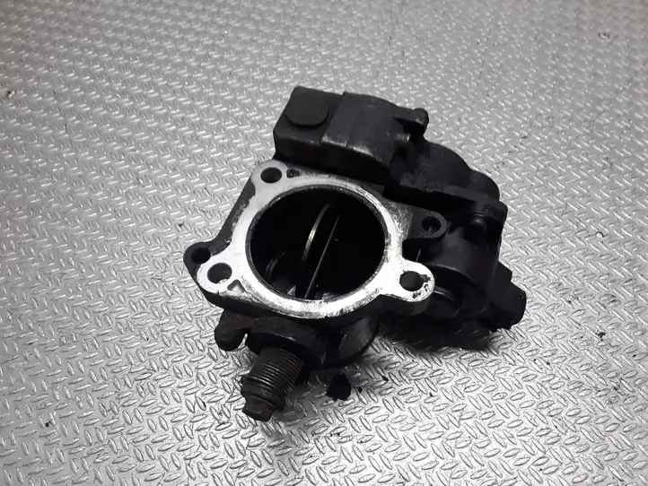 Toyota Corolla Verso E121 (2001 - 2004) 8967221020 Дроссельная заслонка — фото 2