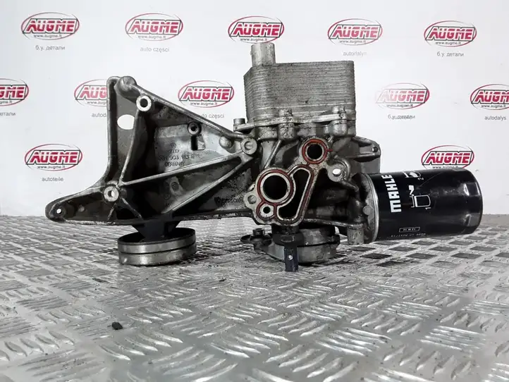 Audi A4 S4 B8 8K (2007 - 2011) 06H903133F Кронштейн масляного фильтра — фото 5