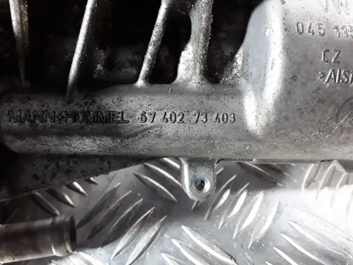 Audi A4 S4 B8 8K (2007 - 2011) 6740273403 Кронштейн масляного фильтра — фото 3