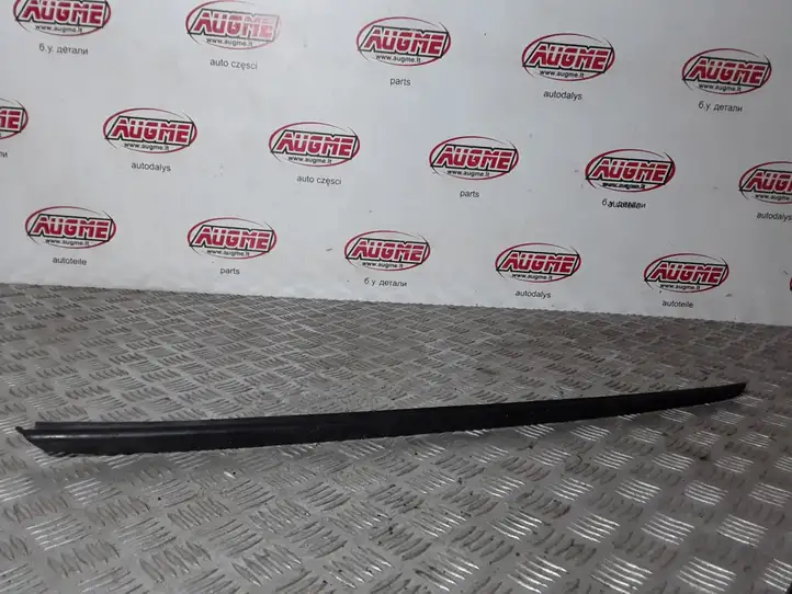 Audi A4 S4 B8 8K (2007 - 2011) 8K0854327 Накладка стоек лобового стекла — фото 1