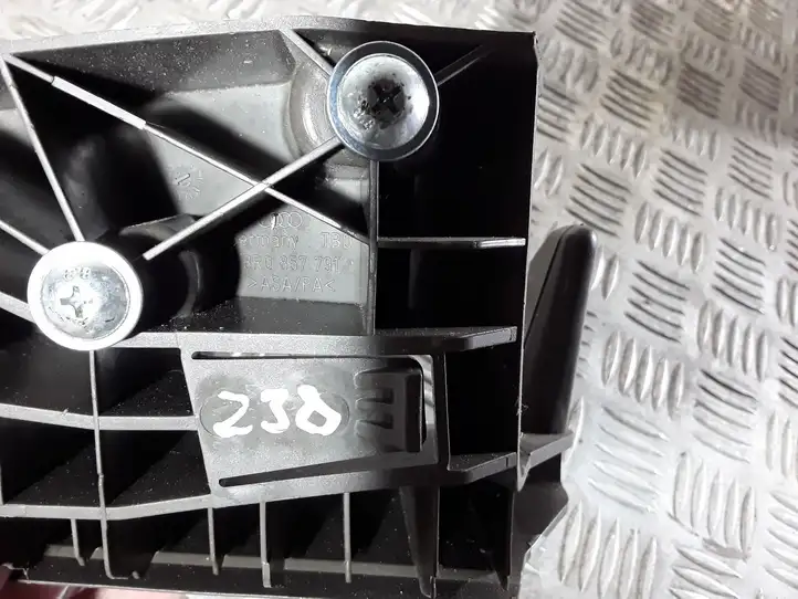 Audi Q5 SQ5 (2008 - 2012) 8R0857791 Прочая отделка багажника — фото 2