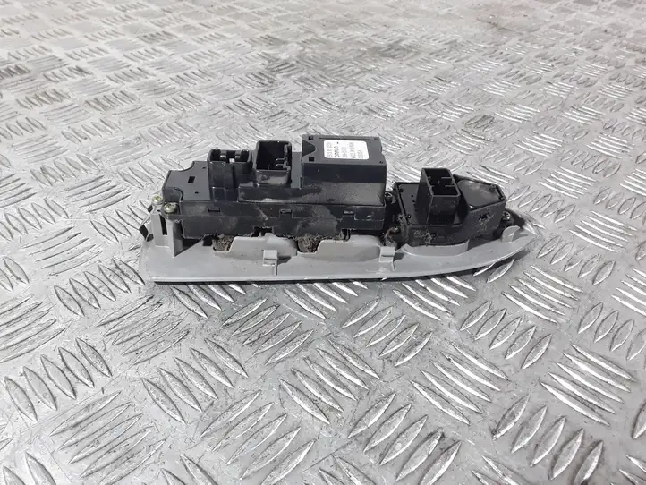 Mazda Premacy (1999 - 2005) CB0866350A Кнопка стеклоподъемников — фото 4