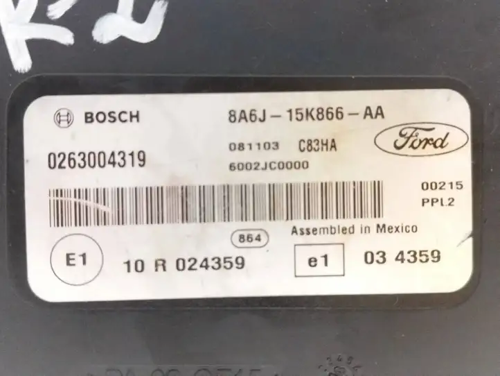 Ford Fiesta (2009 - 2012) 8A6J15K866AA Блок управления парктрониками — фото 5