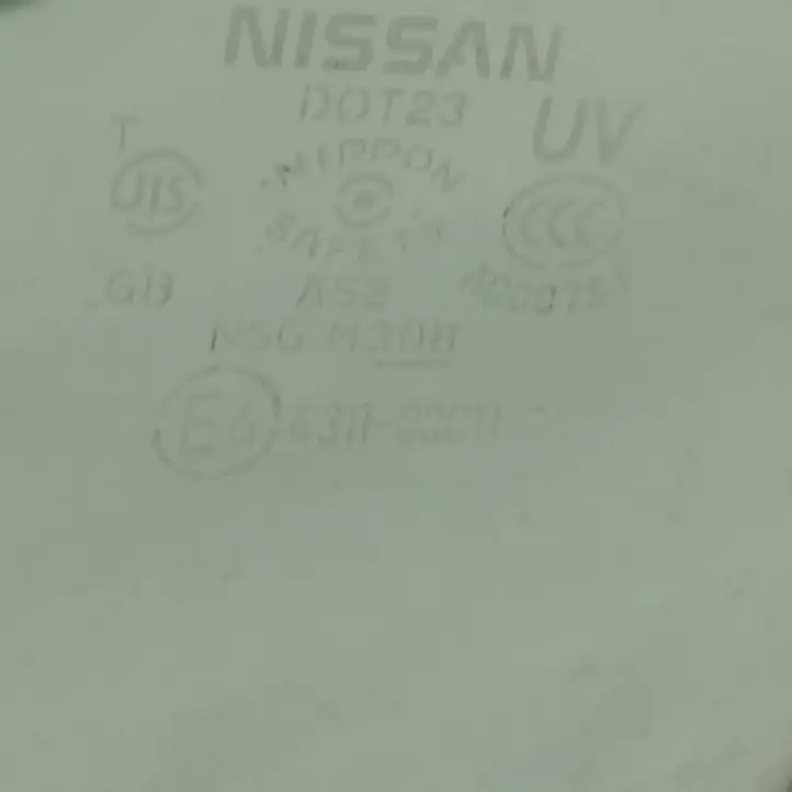 Nissan Leaf I (ZE0) (2010 - 2017) 43R00011 Стекло передней двери — фото 4