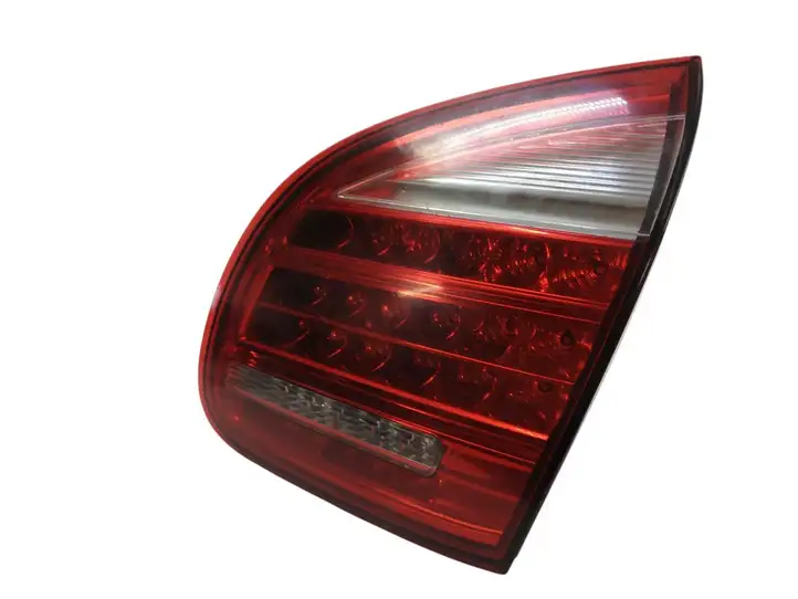 Porsche Cayenne (92A) (2011 - 2017) 7P5945094K Задний фонарь в крышке багажника — фото 4
