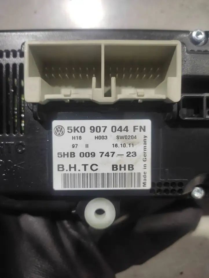 Volkswagen Sharan (2010 - 2015) 5K0907044FN Управление климат контролем — фото 8